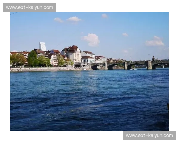 红白魅影与莱茵坚壁：当兵工厂的艺术碰撞巴塞尔的硬度